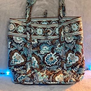 Vera Bradley Large Tote✨